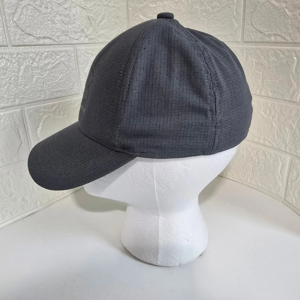 Under Armour Armourvent Baseball Cap Youth YSM/YMD Gray‎ Logo Performance Hat